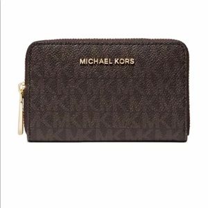 Michael Kors Clip Around Wallet Wristlet
